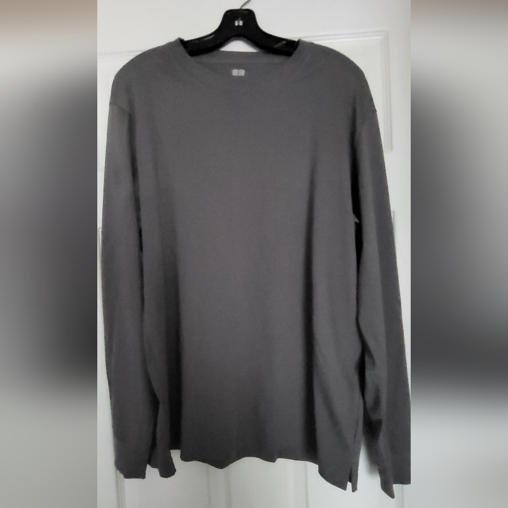 UNIQLO BOYS SIZE L LONG SLEEVE SHIRT